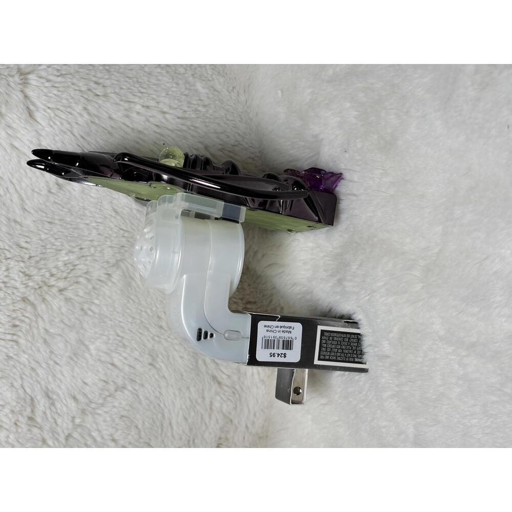 Bath & Body Works Disney Villains Wallflowers Plug Set​ - Picture 7 of 9